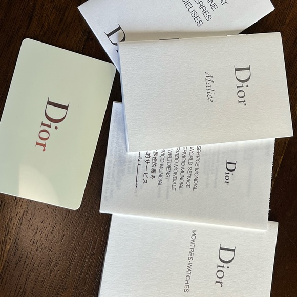 EUC Christian Dior Ladies Watch with Bracelet & new extra strap like new - Picture 11 of 13